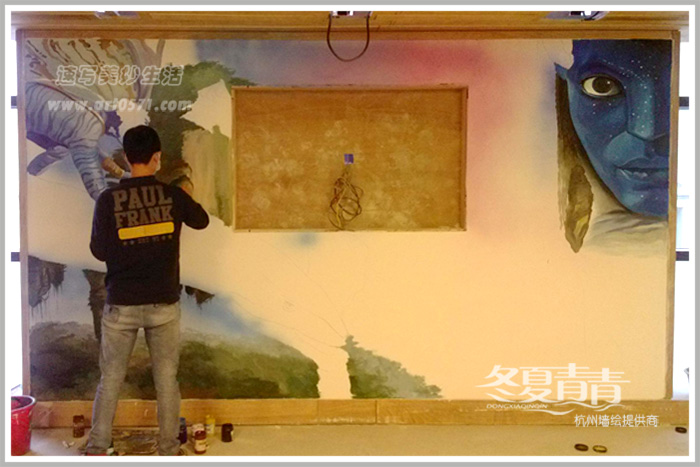 杭州冬夏青青墙绘，萧山德纳影城墙绘，墙绘绘制过程