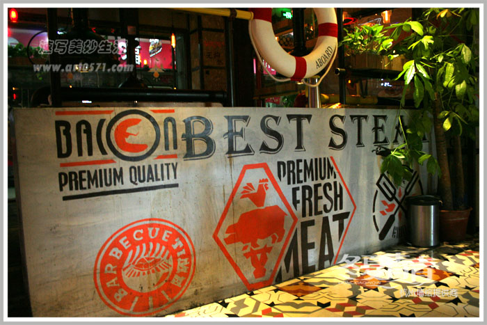 下沙墙绘 杭州冬夏青青墙绘 韩国餐厅墙绘 工业风墙绘